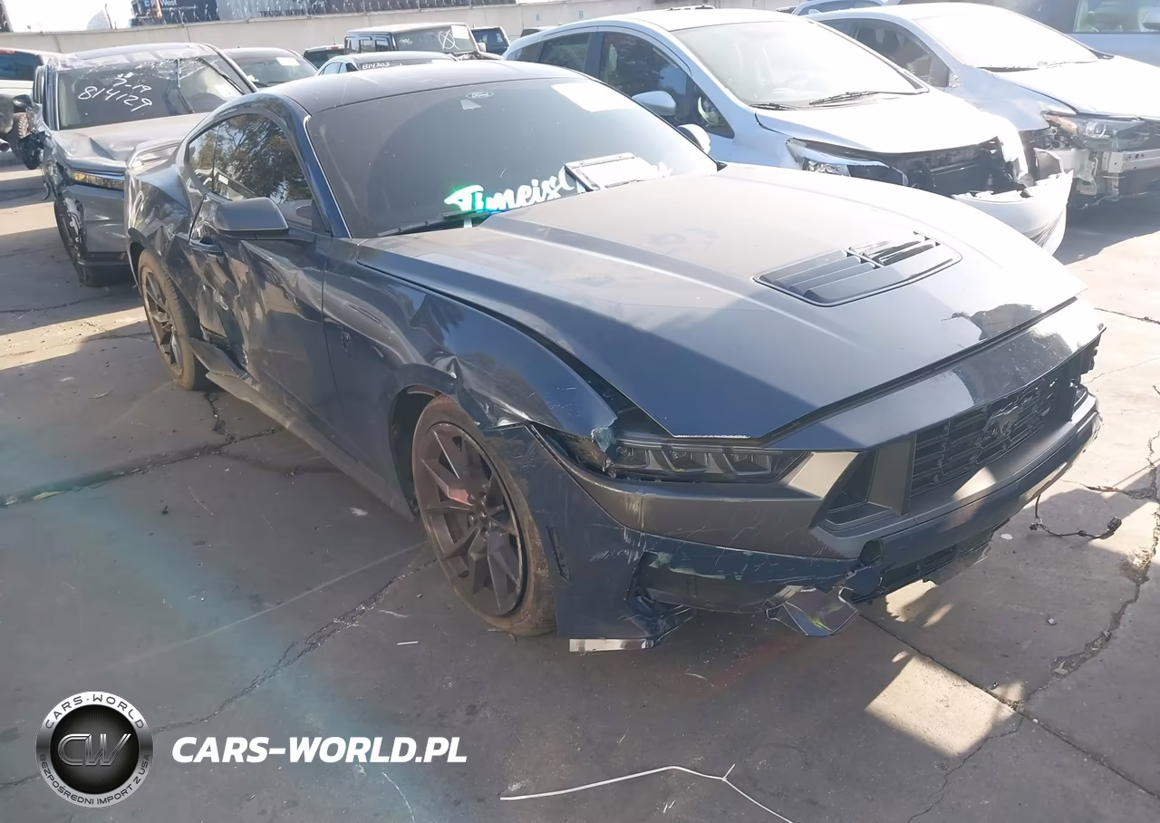 2025 Ford Mustang Dark Horse Fastback – zdjęcie 1 z 22