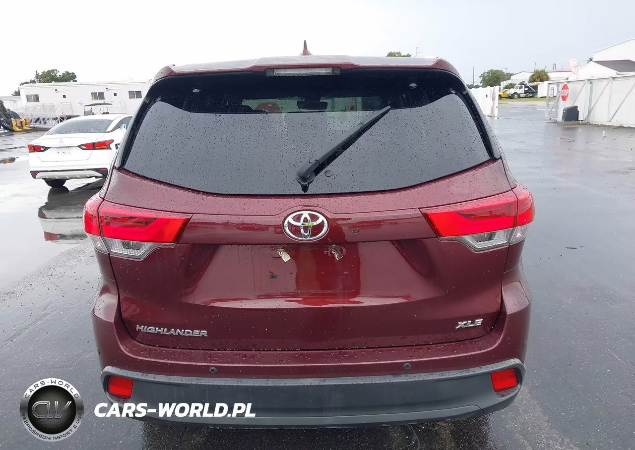 2019 Toyota Highlander Xle VIN:5TDKZRFH8KS291444 - 16