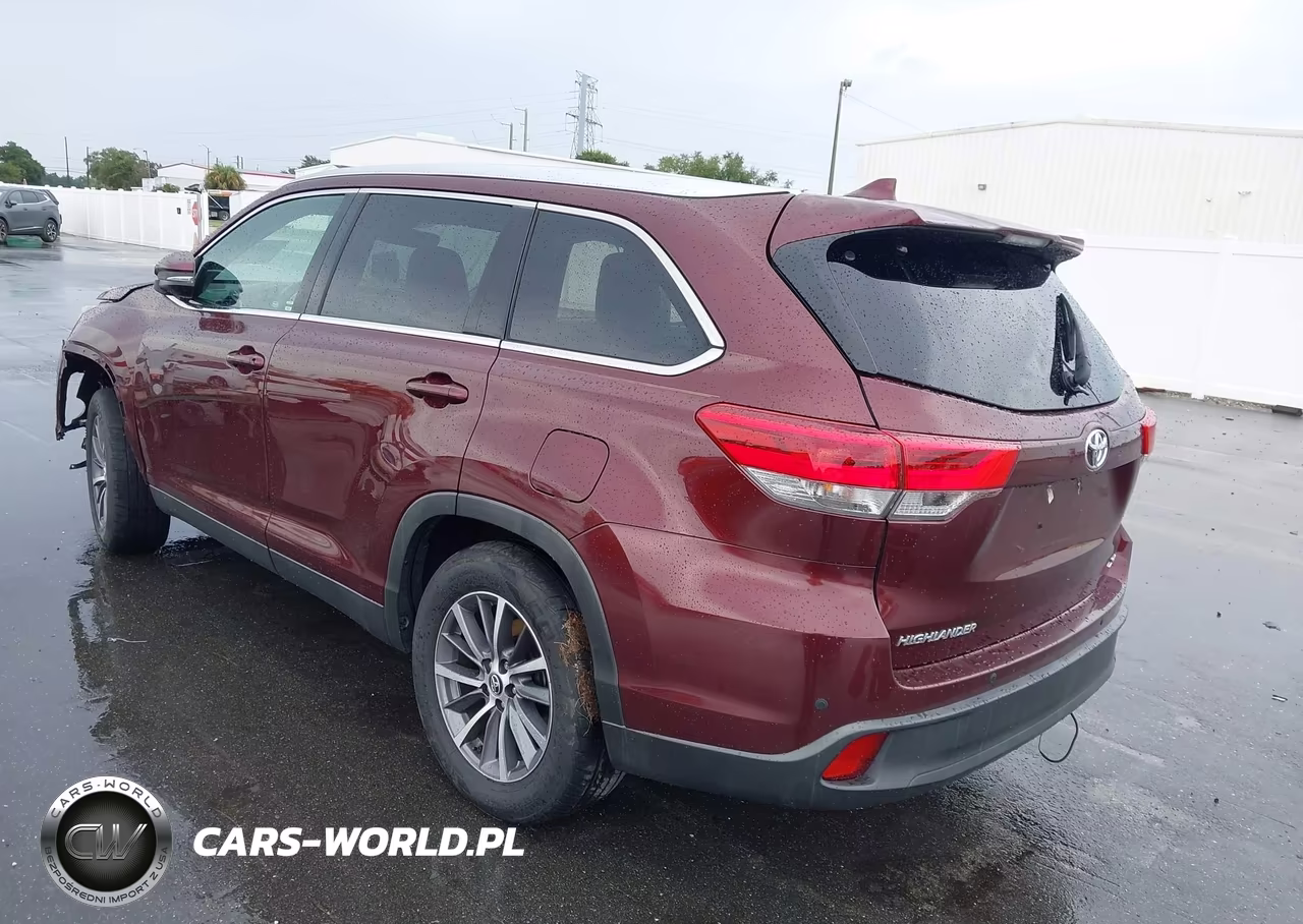 2019 Toyota Highlander Xle VIN:5TDKZRFH8KS291444 - 3