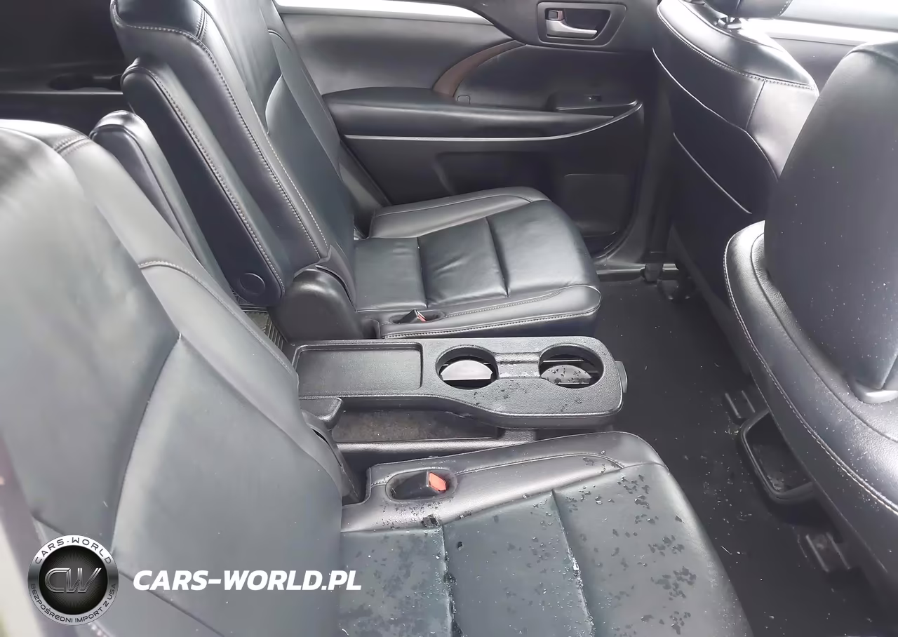 2019 Toyota Highlander Xle VIN:5TDKZRFH8KS291444 - 8