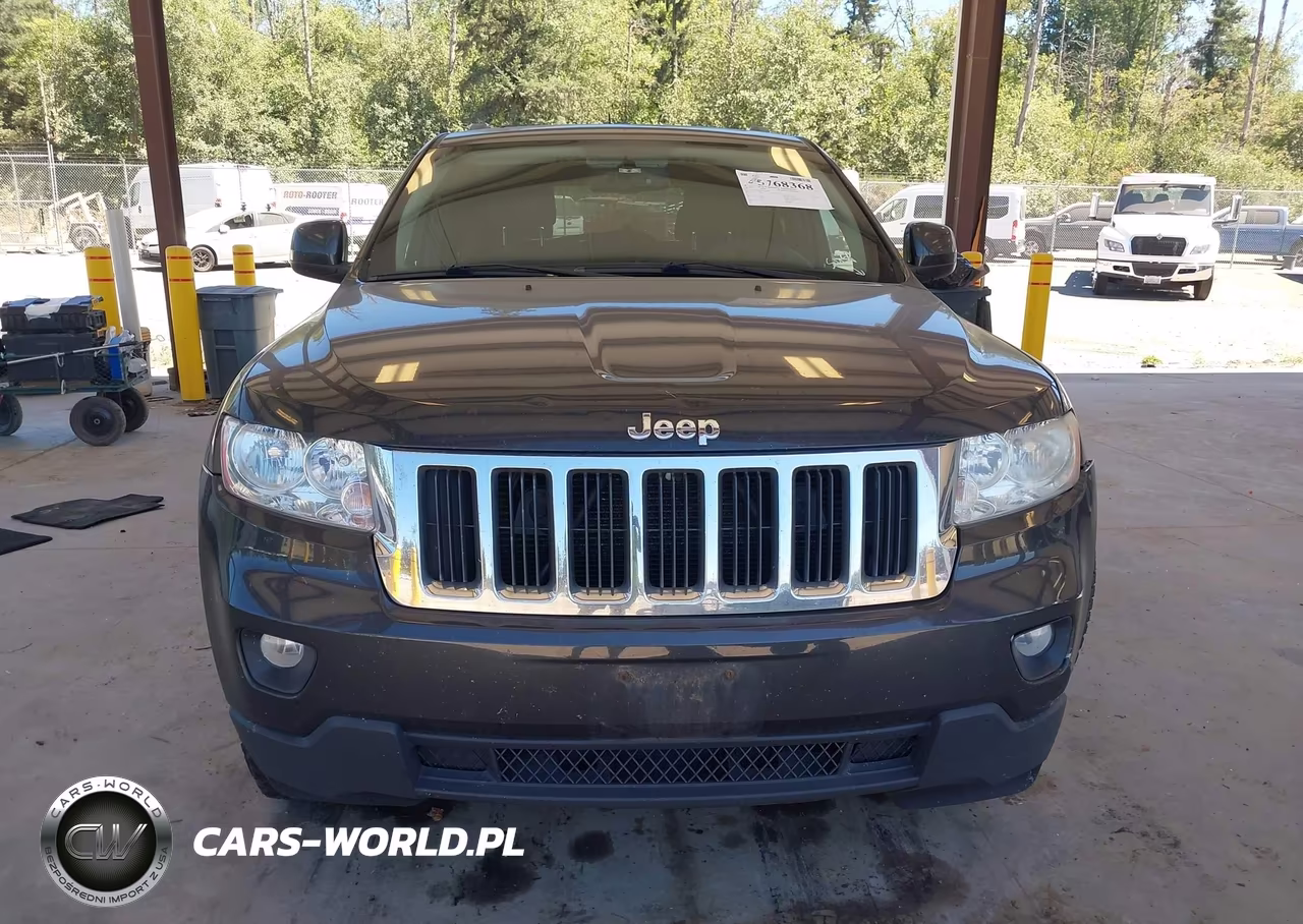 2011 Jeep Grand Cherokee Laredo VIN:1J4RR4GGXBC679486 - 12