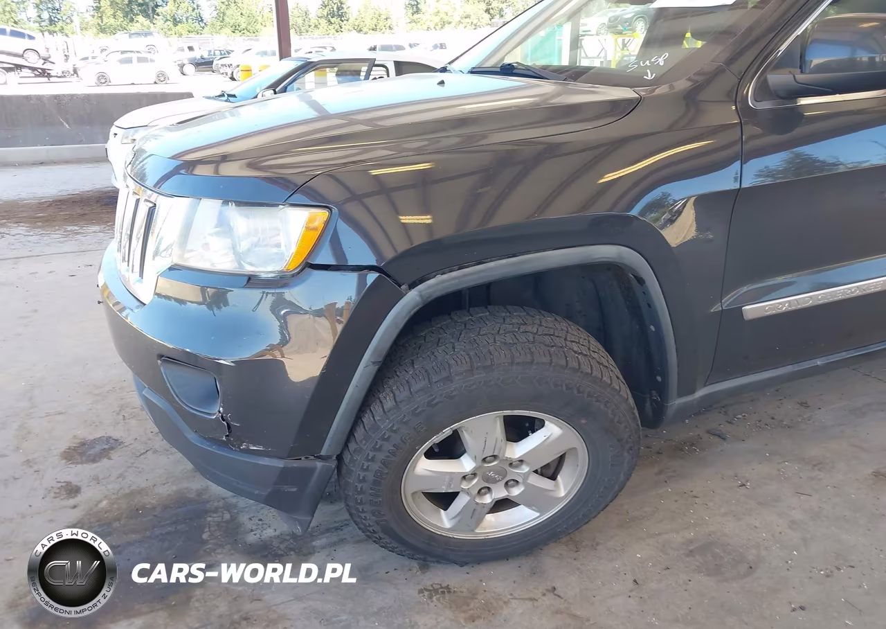 2011 Jeep Grand Cherokee Laredo VIN:1J4RR4GGXBC679486 - 6