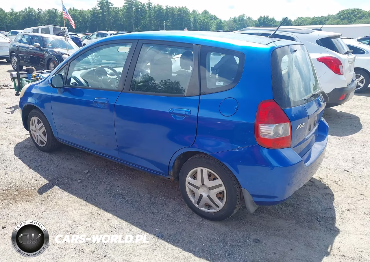 2008 Honda Fit VIN:JHMGD374X8S062436 - 3