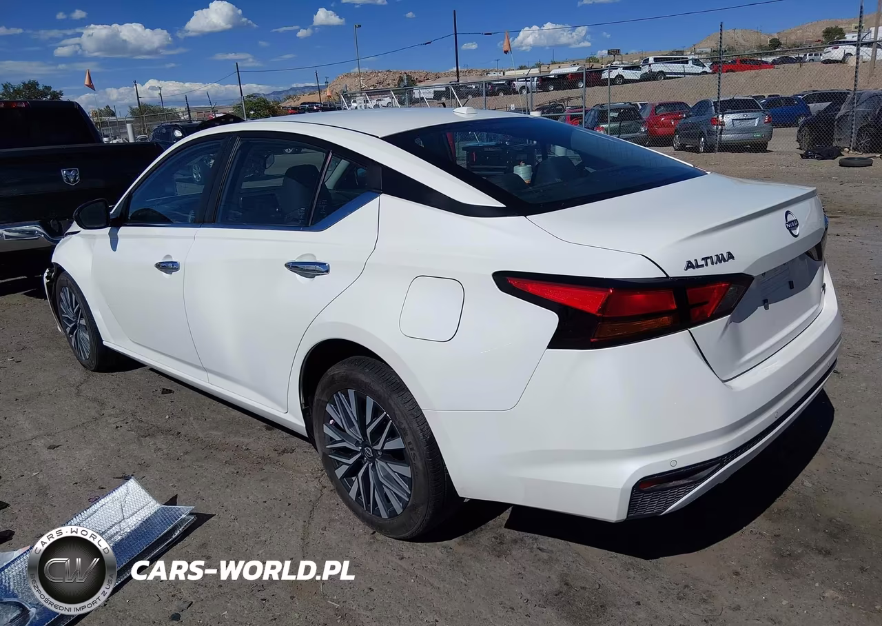 NISSAN ALTIMA VIN:1N4BL4DW0RN404542 - 3
