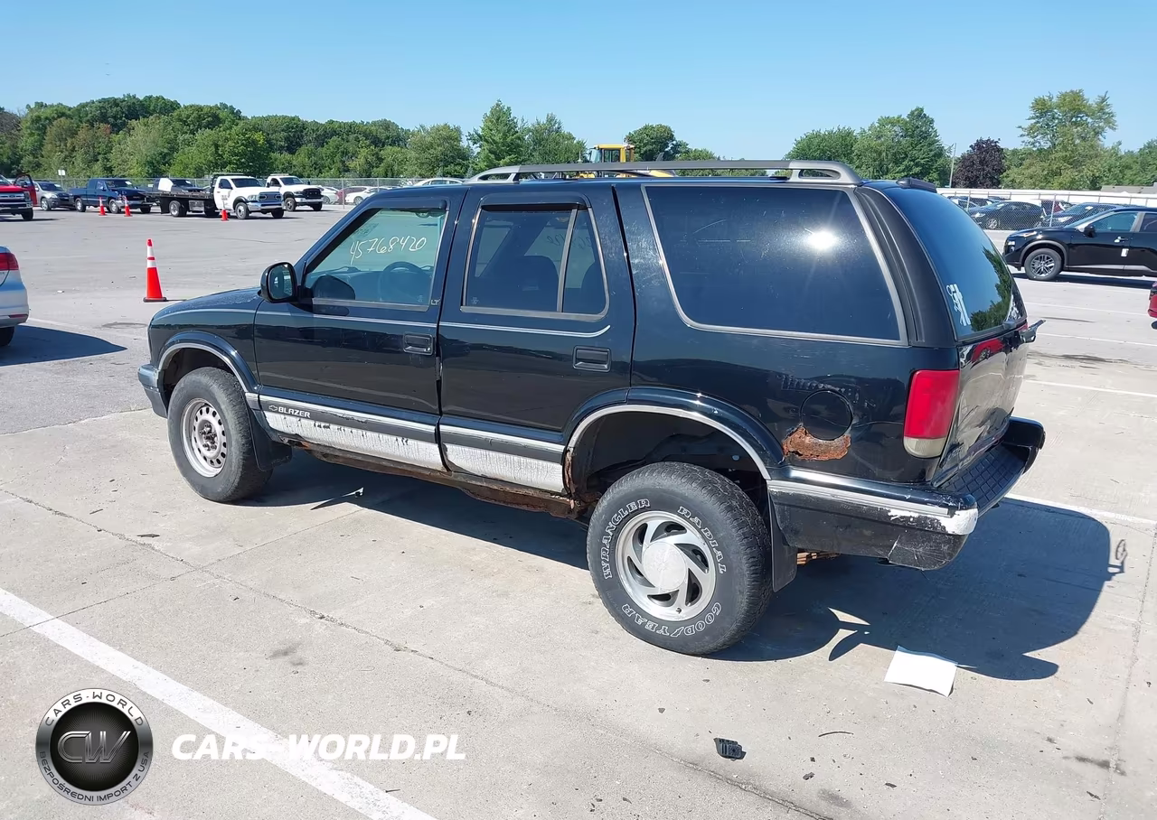 1997 Chevrolet Blazer Lt VIN:1GNDT13W7V2212203 - 3