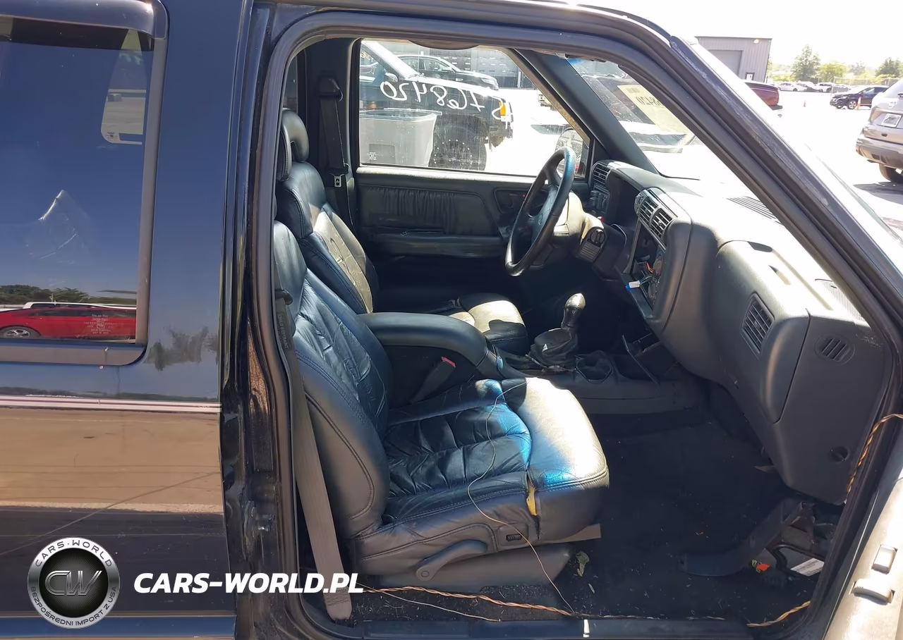 1997 Chevrolet Blazer Lt VIN:1GNDT13W7V2212203 - 5