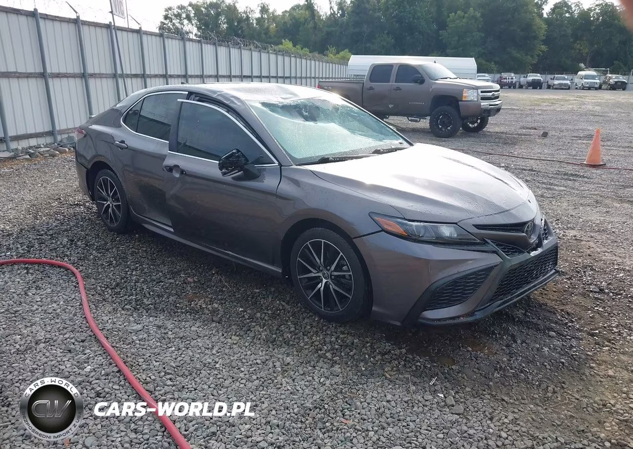 2022 Toyota Camry Se