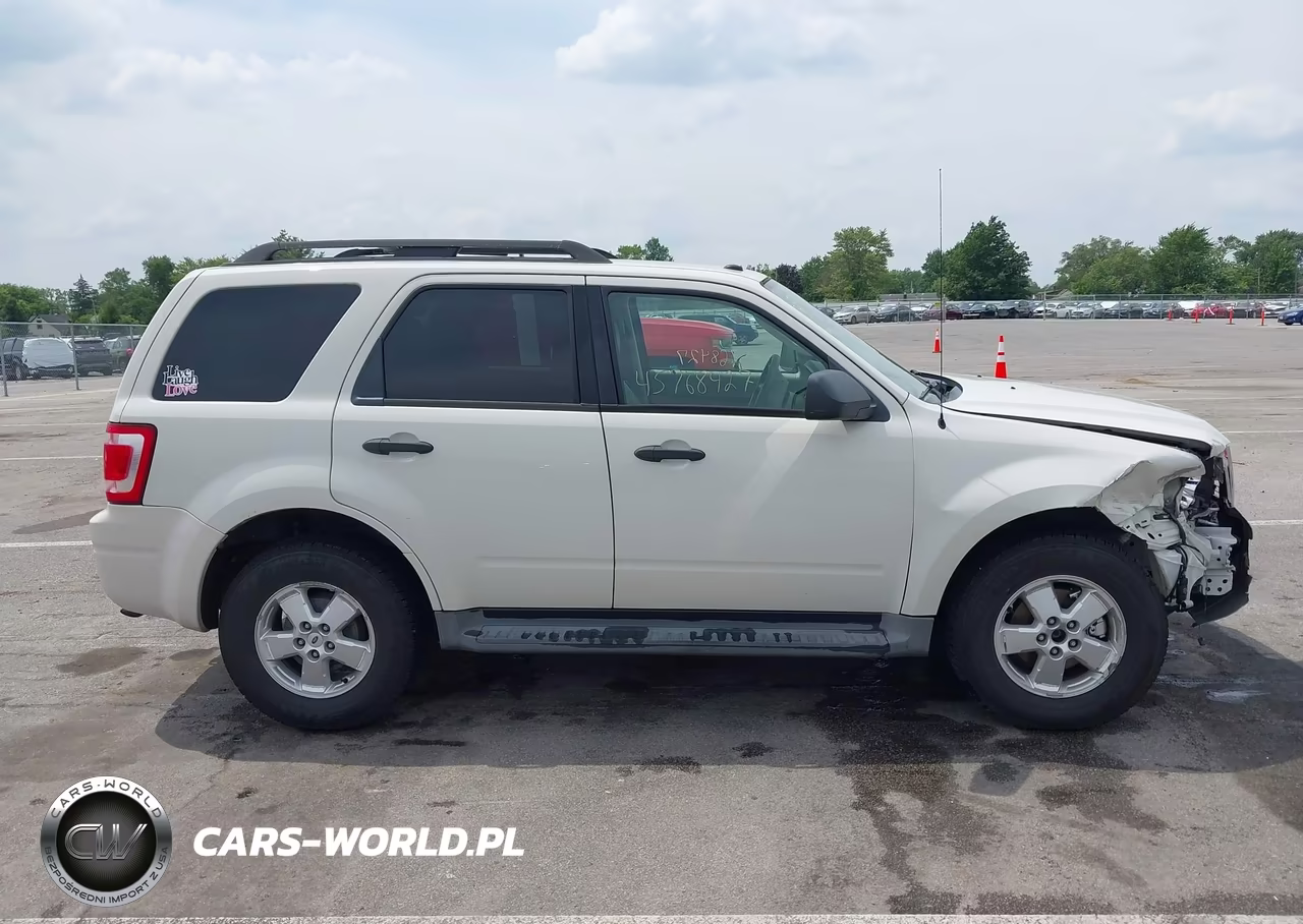 2010 Ford Escape Xlt VIN:1FMCU9DG8AKB53112 - 13