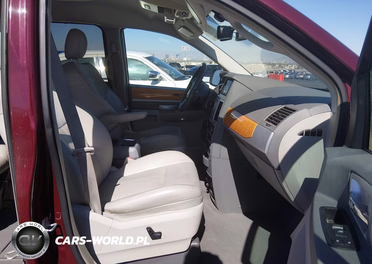 2009 Chrysler Town & Country Limited VIN:2A8HR64X29R627586 - 5