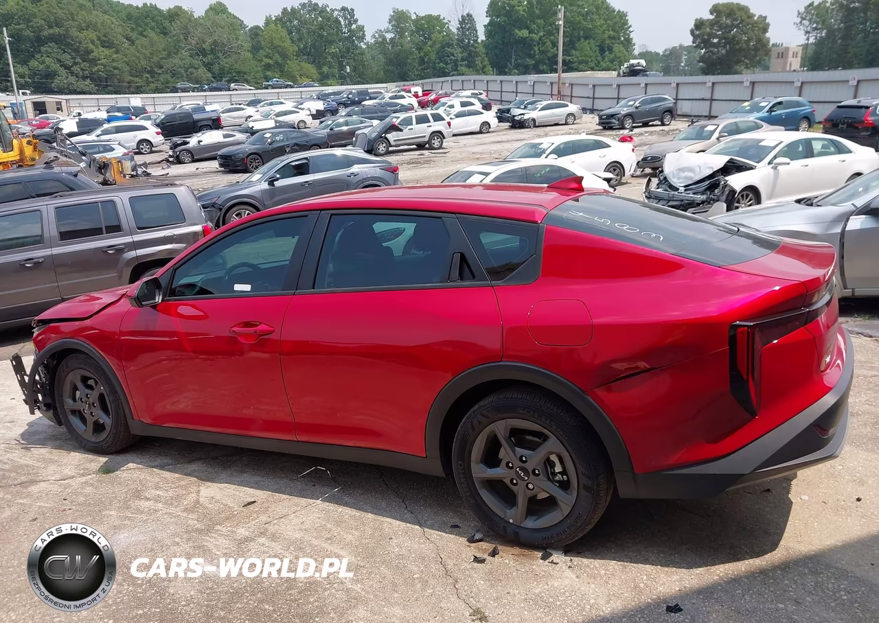 2025 Kia K4 Lxs VIN:3KPFT4DE5SE154583 - 14