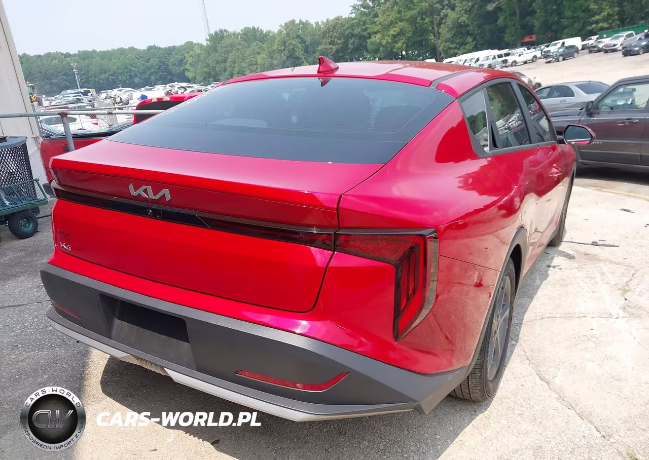 2025 Kia K4 Lxs VIN:3KPFT4DE5SE154583 - 4