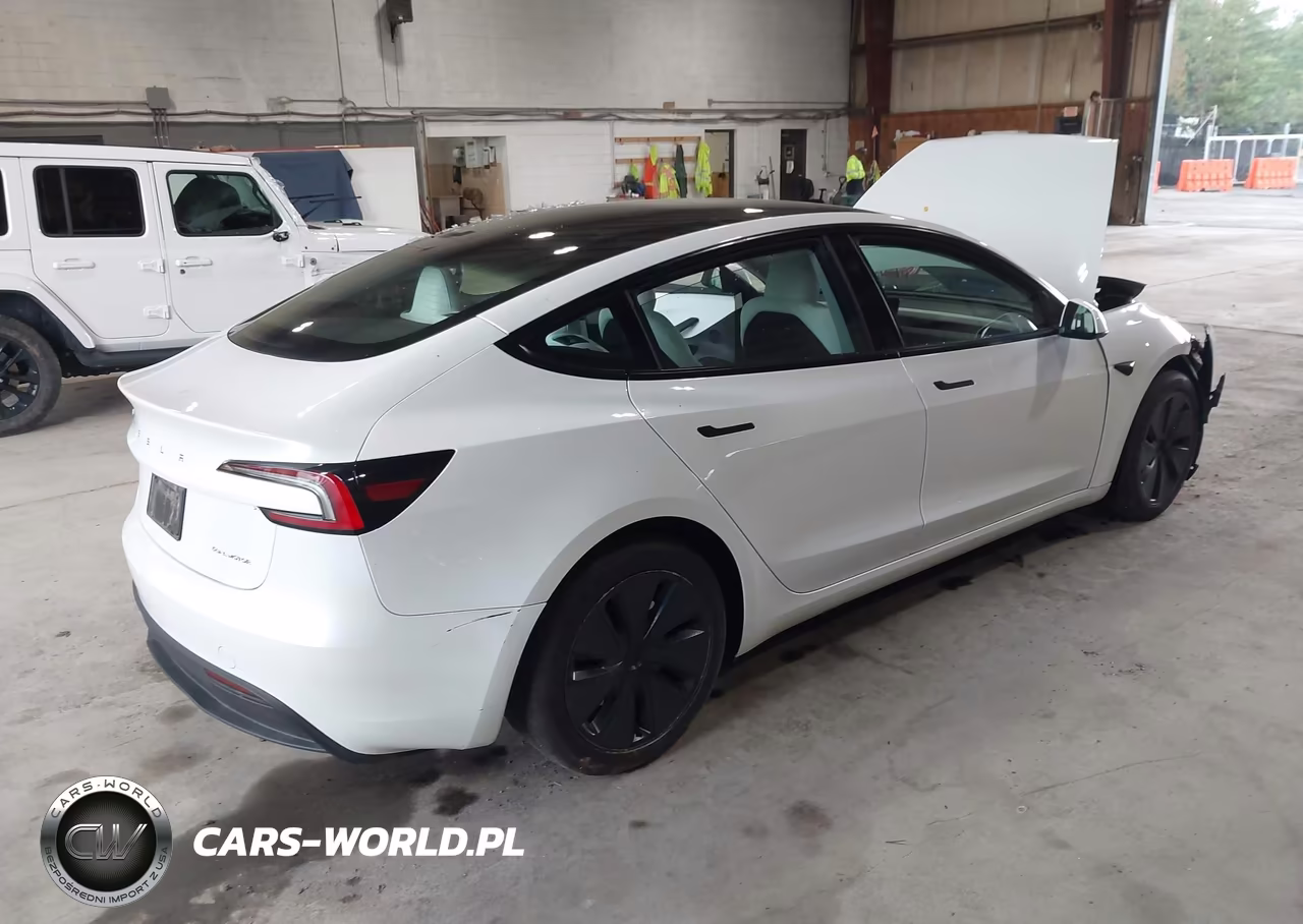 2024 Tesla Model 3 Long Range Dual Motor All-Wheel Drive VIN:5YJ3E1EB5RF802279 - 4