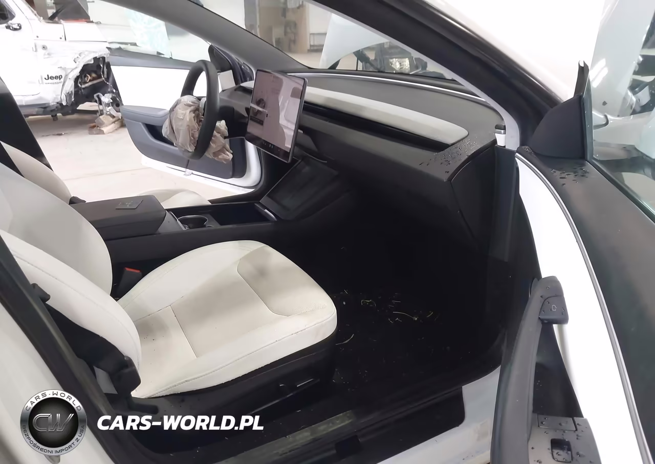 2024 Tesla Model 3 Long Range Dual Motor All-Wheel Drive VIN:5YJ3E1EB5RF802279 - 5