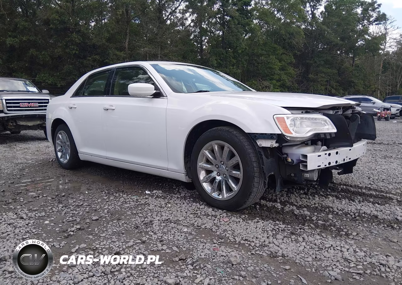 2014 Chrysler 300 – zdjęcie 1 z 17