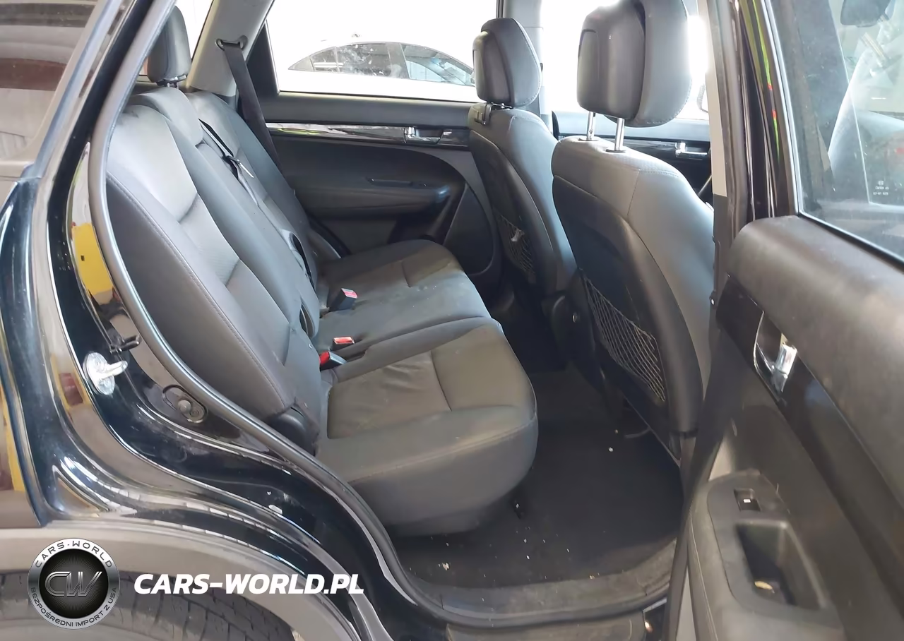 2013 Kia Sorento Lx VIN:5XYKT4A67DG406691 - 8