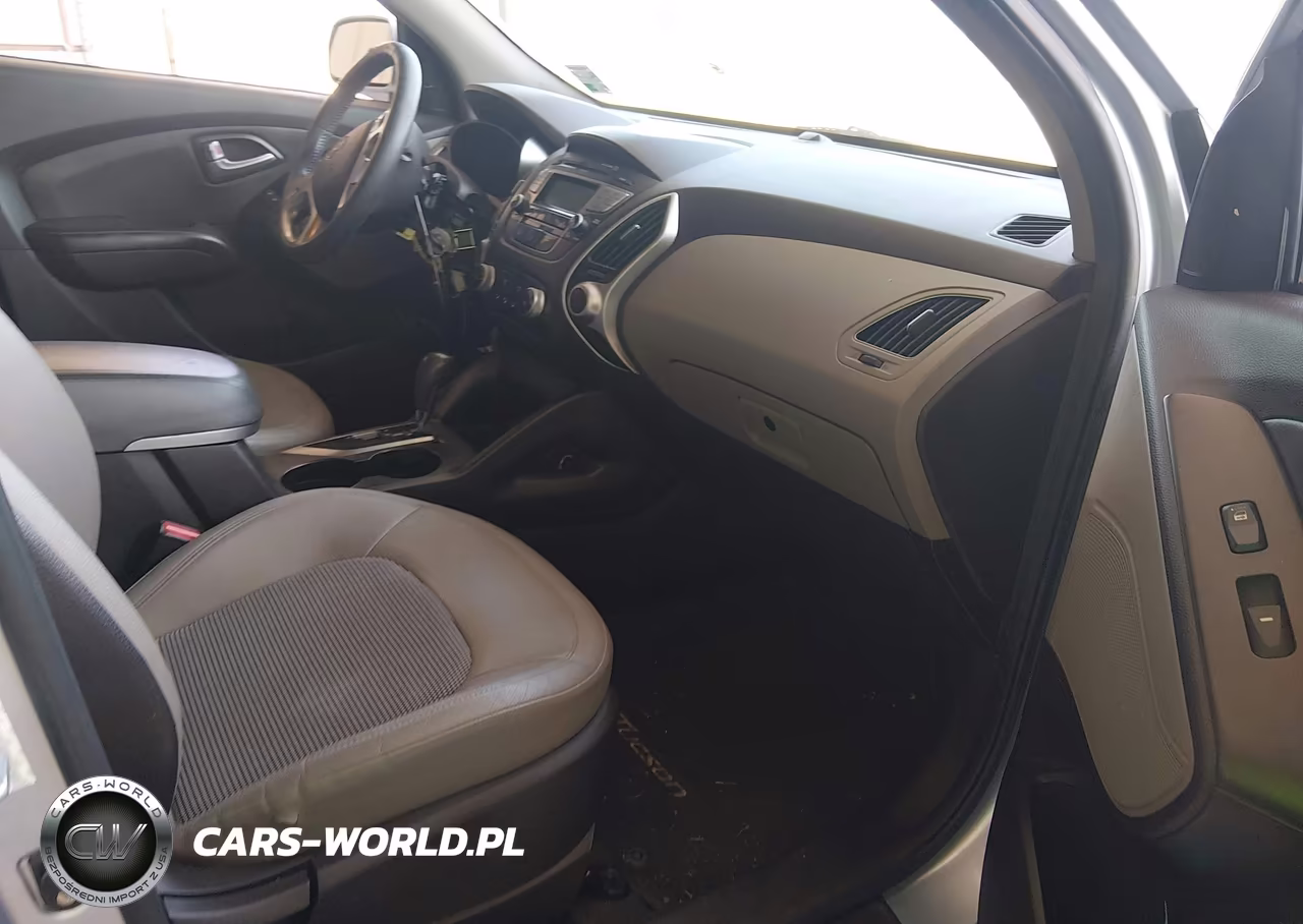 2012 Hyundai Tucson Gls VIN:KM8JU3AC8CU376361 - 5
