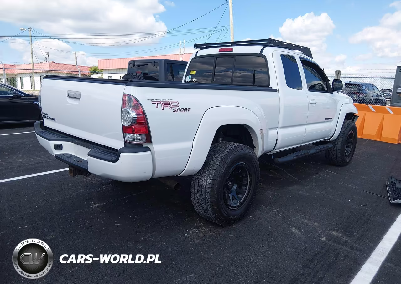 2012 Toyota Tacoma VIN:5TFUU4EN2CX037497 - 4