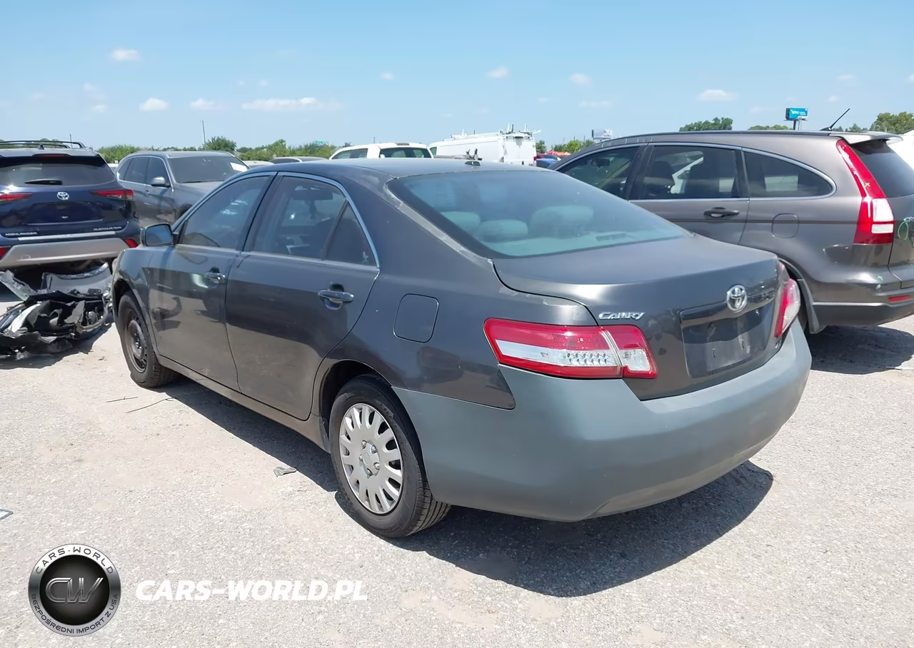 2010 Toyota Camry Le VIN:4T4BF3EK8AR072868 - 3
