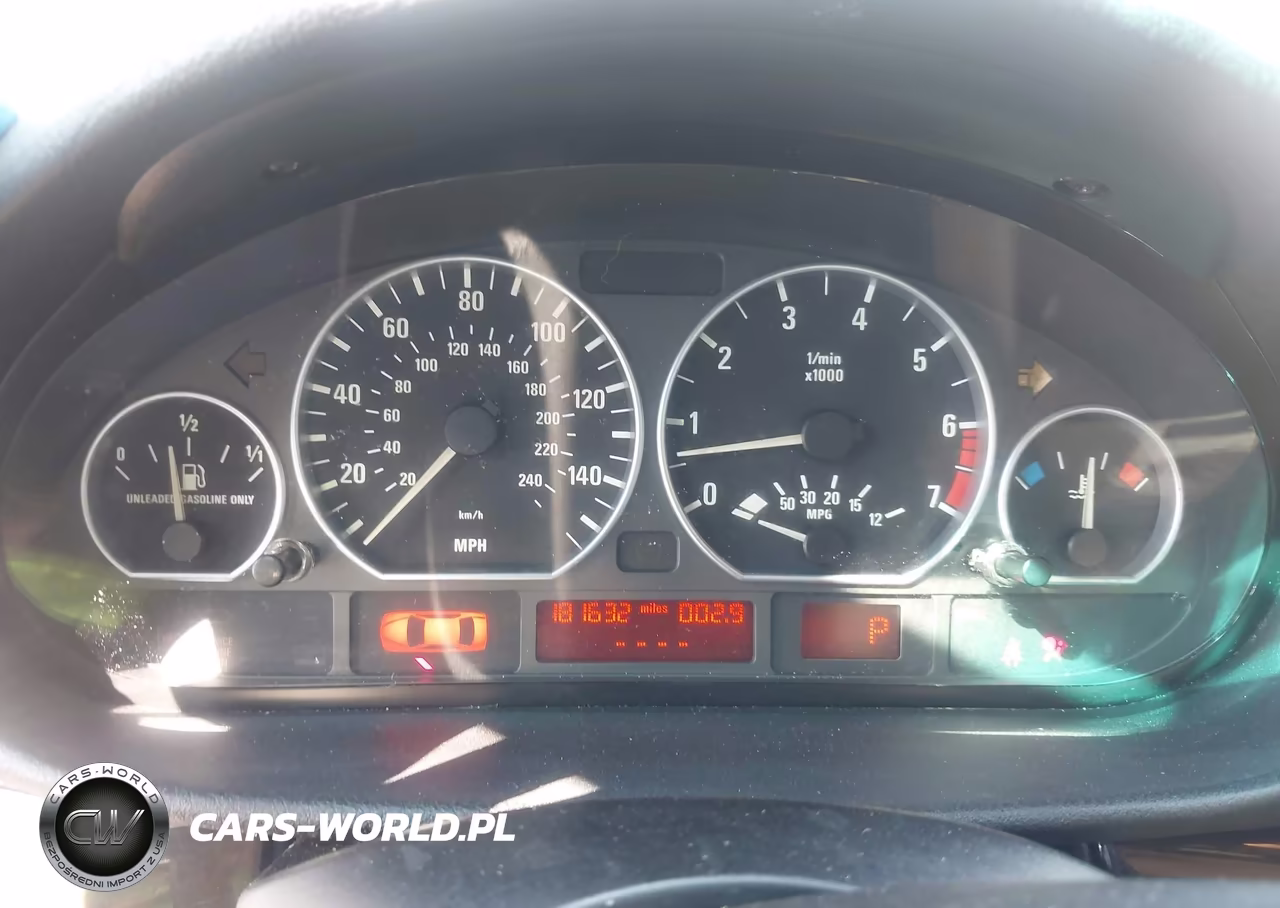 2002 BMW 330Xi VIN:WBAEW53402PG17666 - 7