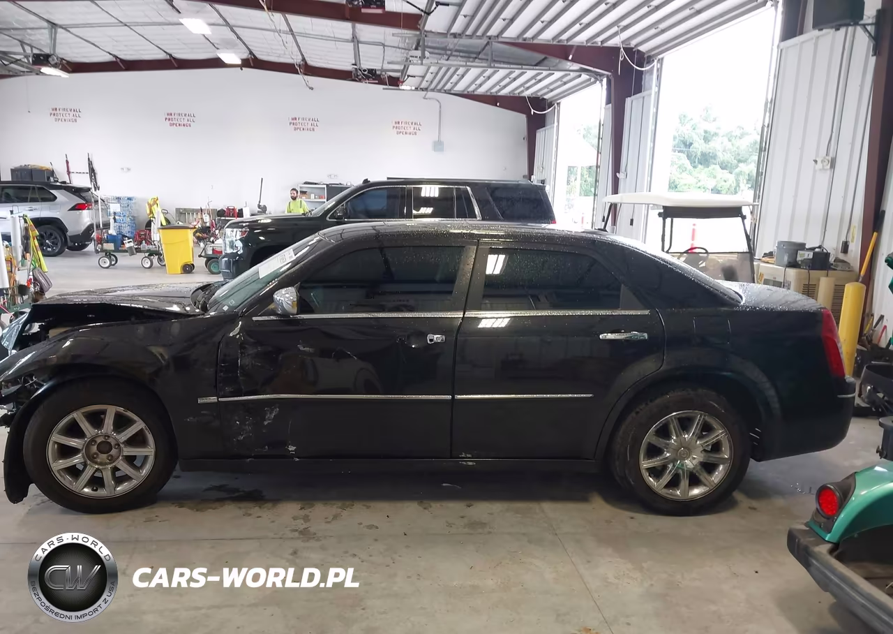 2010 Chrysler 300 Touring-Signature Series-Executive Series VIN:2C3CA5CV2AH123363 - 15