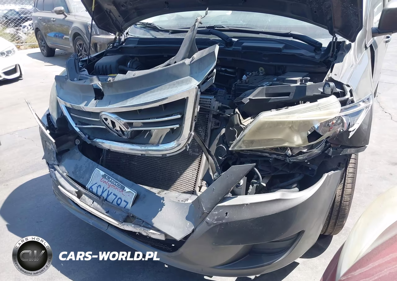 2010 Volkswagen Routan Se VIN:2V4RW3D12AR263095 - 13