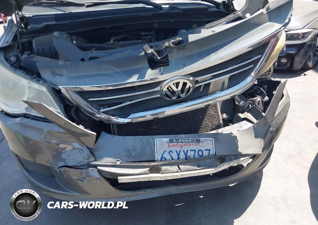 2010 Volkswagen Routan Se VIN:2V4RW3D12AR263095 - 16