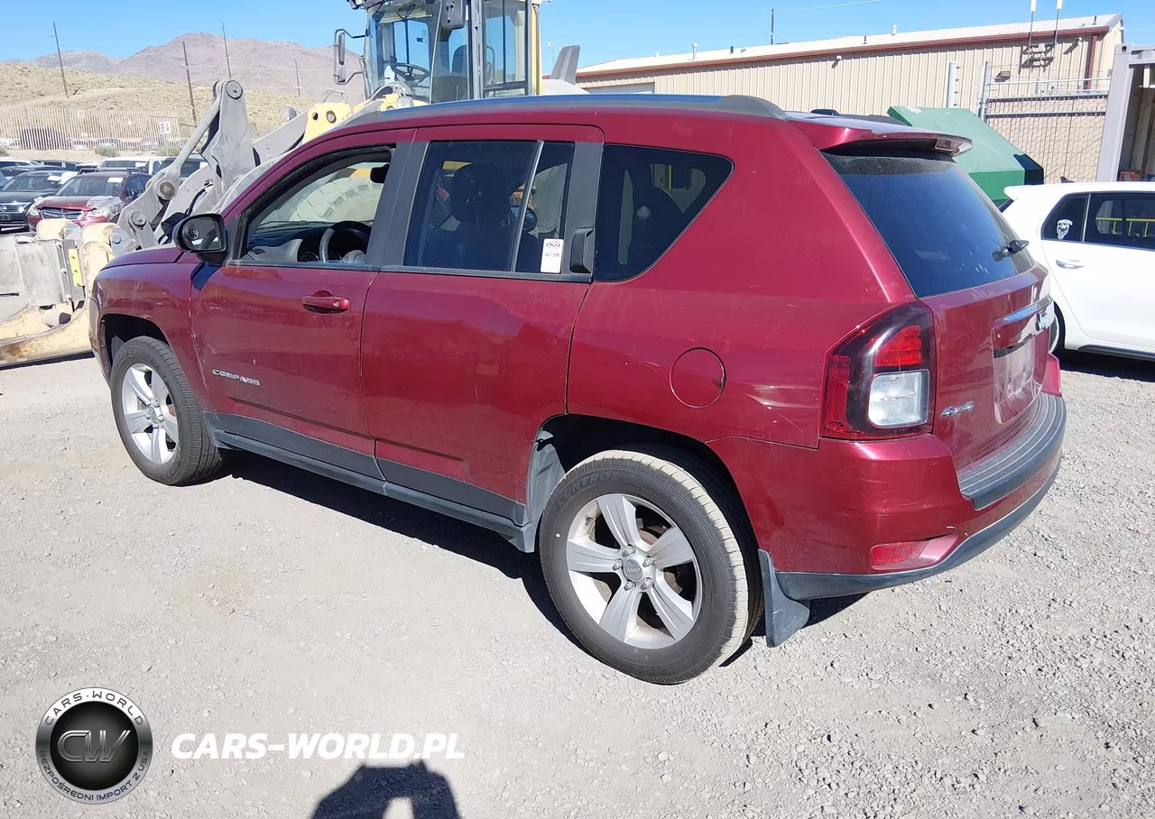 2014 Jeep Compass Latitude VIN:1C4NJDEB2ED885192 - 3