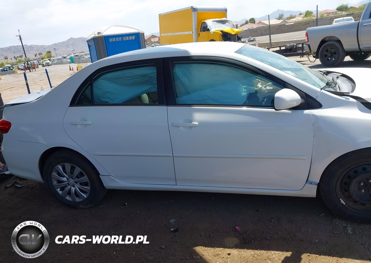 2013 Toyota Corolla Base VIN:5YFBU4EE1DP102749 - 13