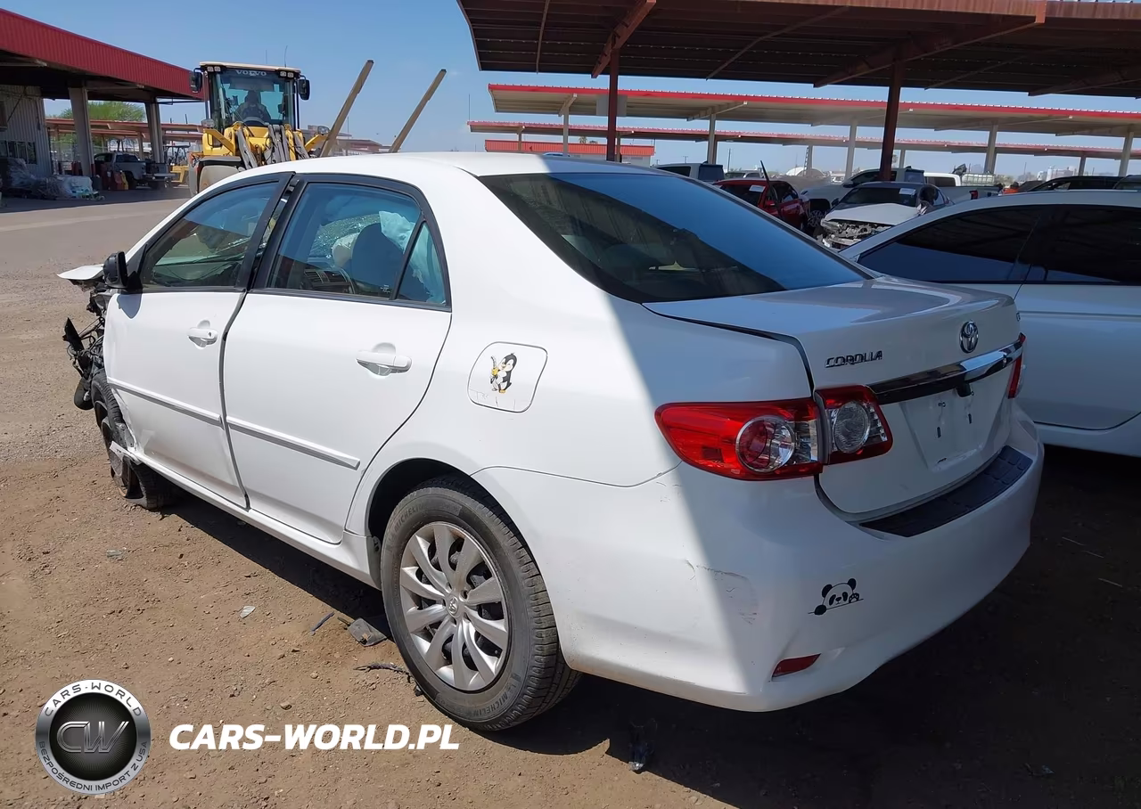 2013 Toyota Corolla Base VIN:5YFBU4EE1DP102749 - 3