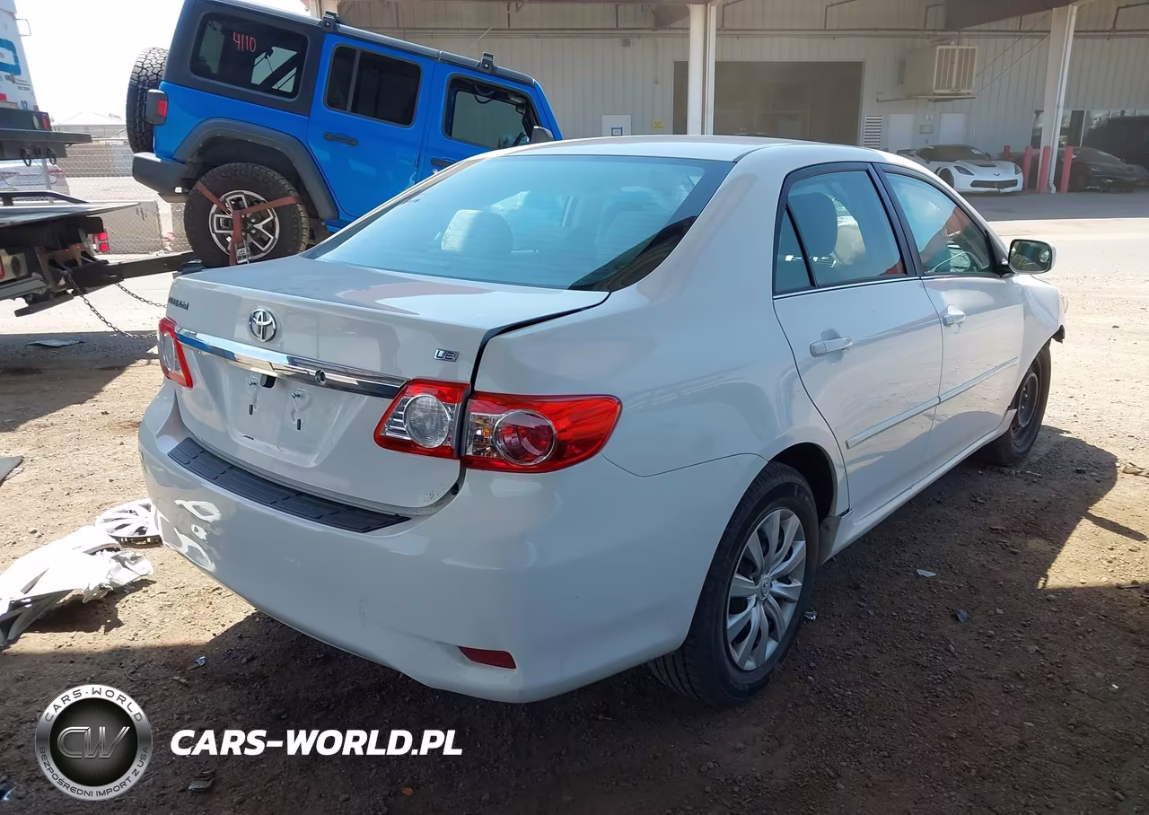 2013 Toyota Corolla Base VIN:5YFBU4EE1DP102749 - 4