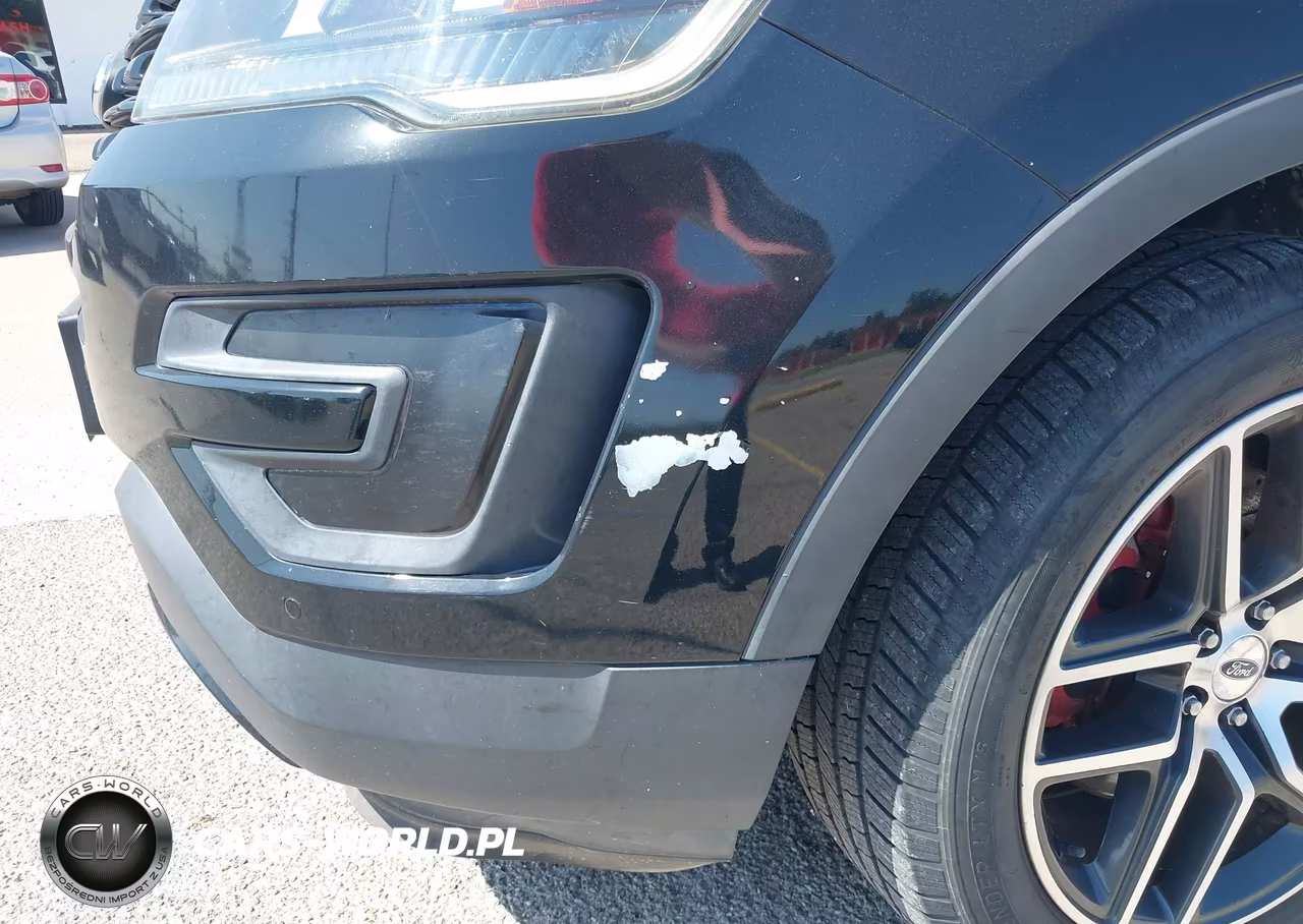 2017 Ford Explorer Sport VIN:1FM5K8GT9HGD73339 - 6