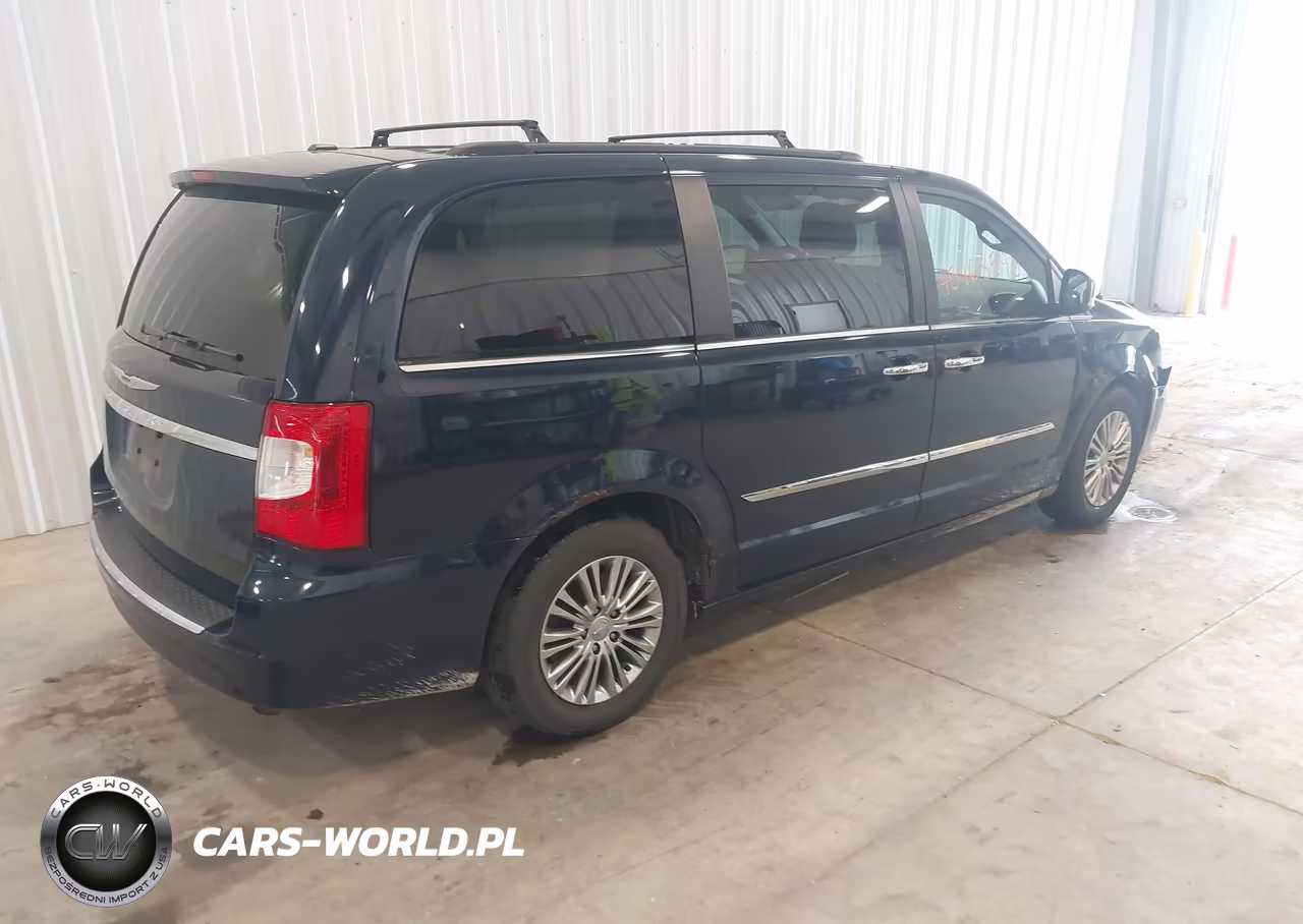 2013 Chrysler Town & Country Touring-L VIN:2C4RC1CG6DR534435 - 4