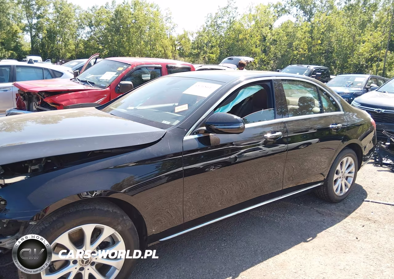 2018 Mercedes-Benz E 300 4Matic VIN:WDDZF4KB1JA347141 - 15