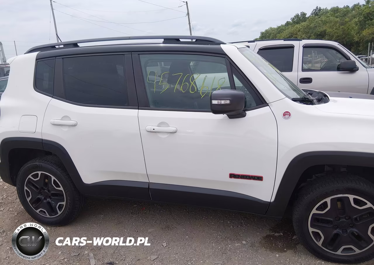 2015 Jeep Renegade Trailhawk VIN:ZACCJBCT0FPB52597 - 13