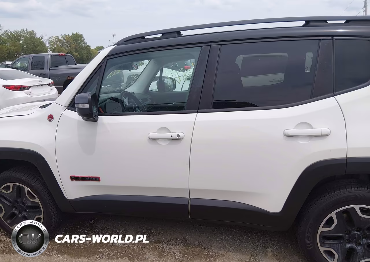 2015 Jeep Renegade Trailhawk VIN:ZACCJBCT0FPB52597 - 14