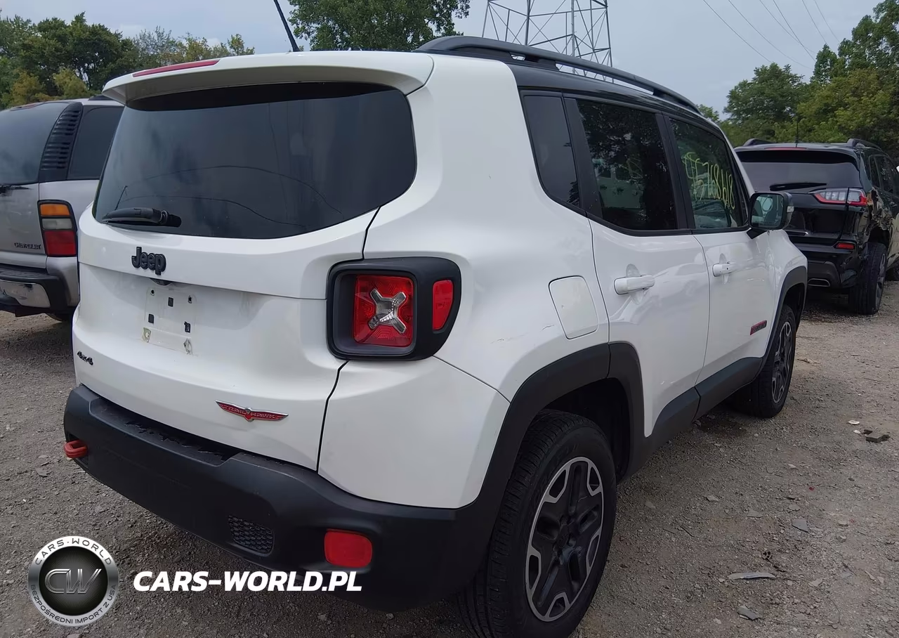 2015 Jeep Renegade Trailhawk VIN:ZACCJBCT0FPB52597 - 4