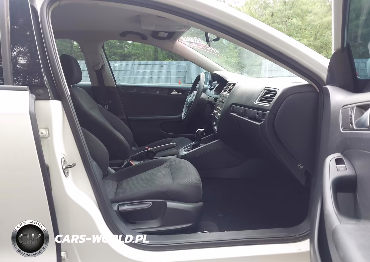 2013 Volkswagen Jetta 2.0L S VIN:3VW2K7AJ0DM372893 - 5