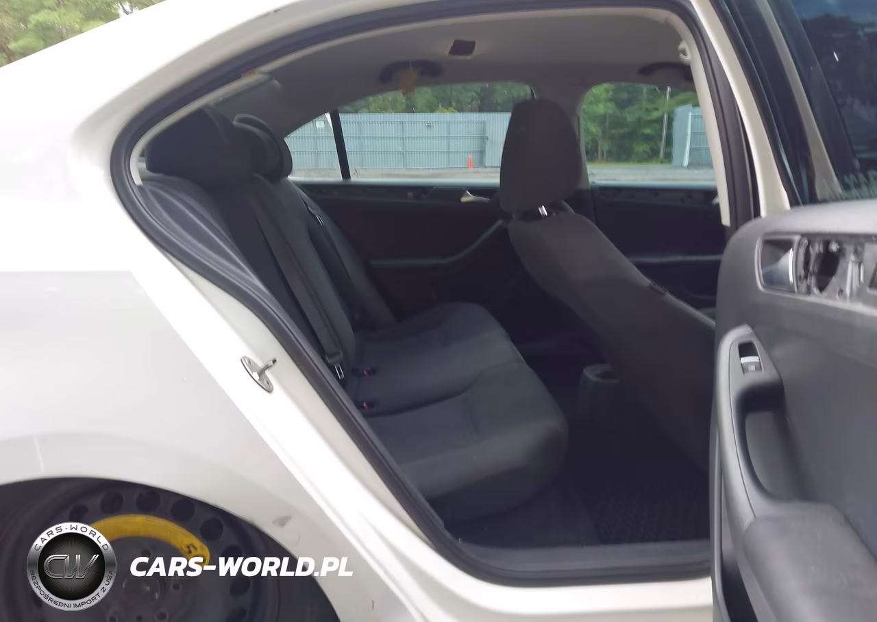 2013 Volkswagen Jetta 2.0L S VIN:3VW2K7AJ0DM372893 - 8