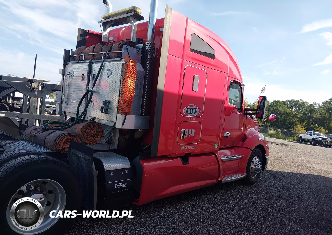 2018 Kenworth T680 VIN:1XKYDP9X8JJ199492 - 15