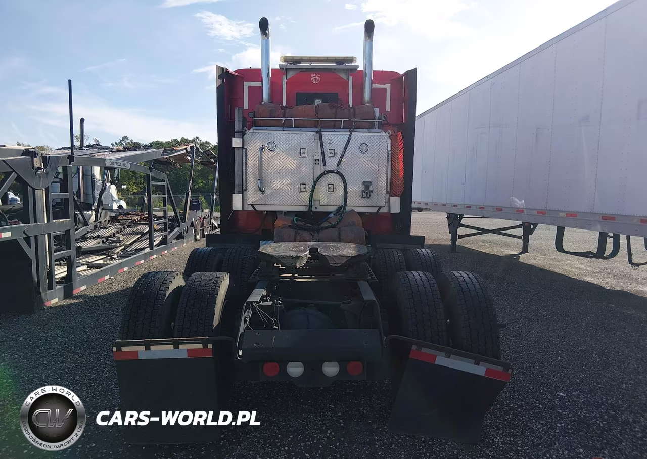 2018 Kenworth T680 VIN:1XKYDP9X8JJ199492 - 17