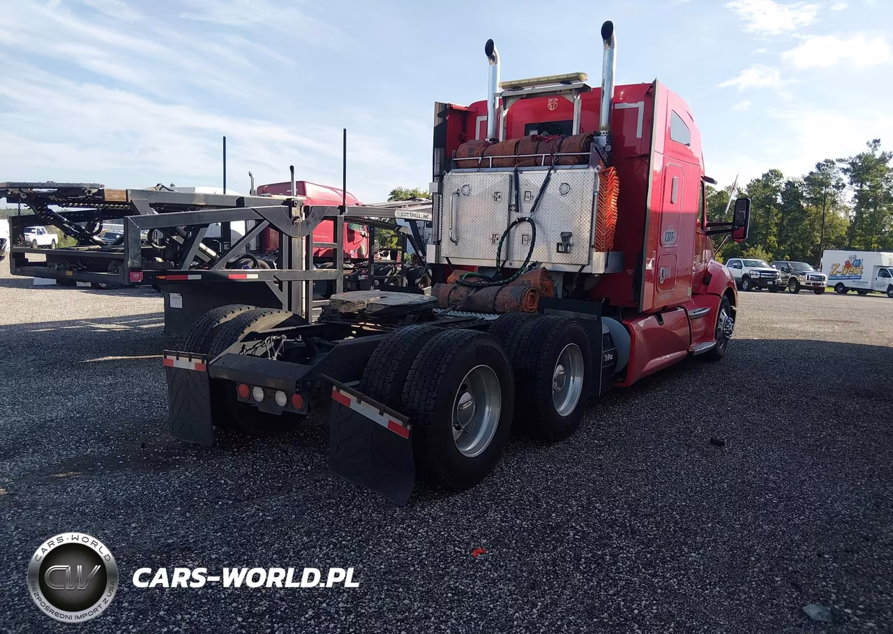 2018 Kenworth T680 VIN:1XKYDP9X8JJ199492 - 4