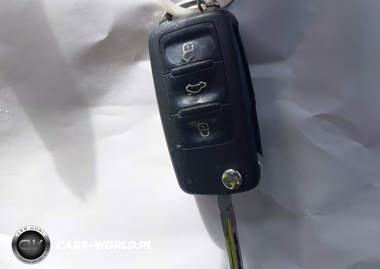 2011 Volkswagen Tiguan S VIN:WVGAV7AX4BW525732 - 11
