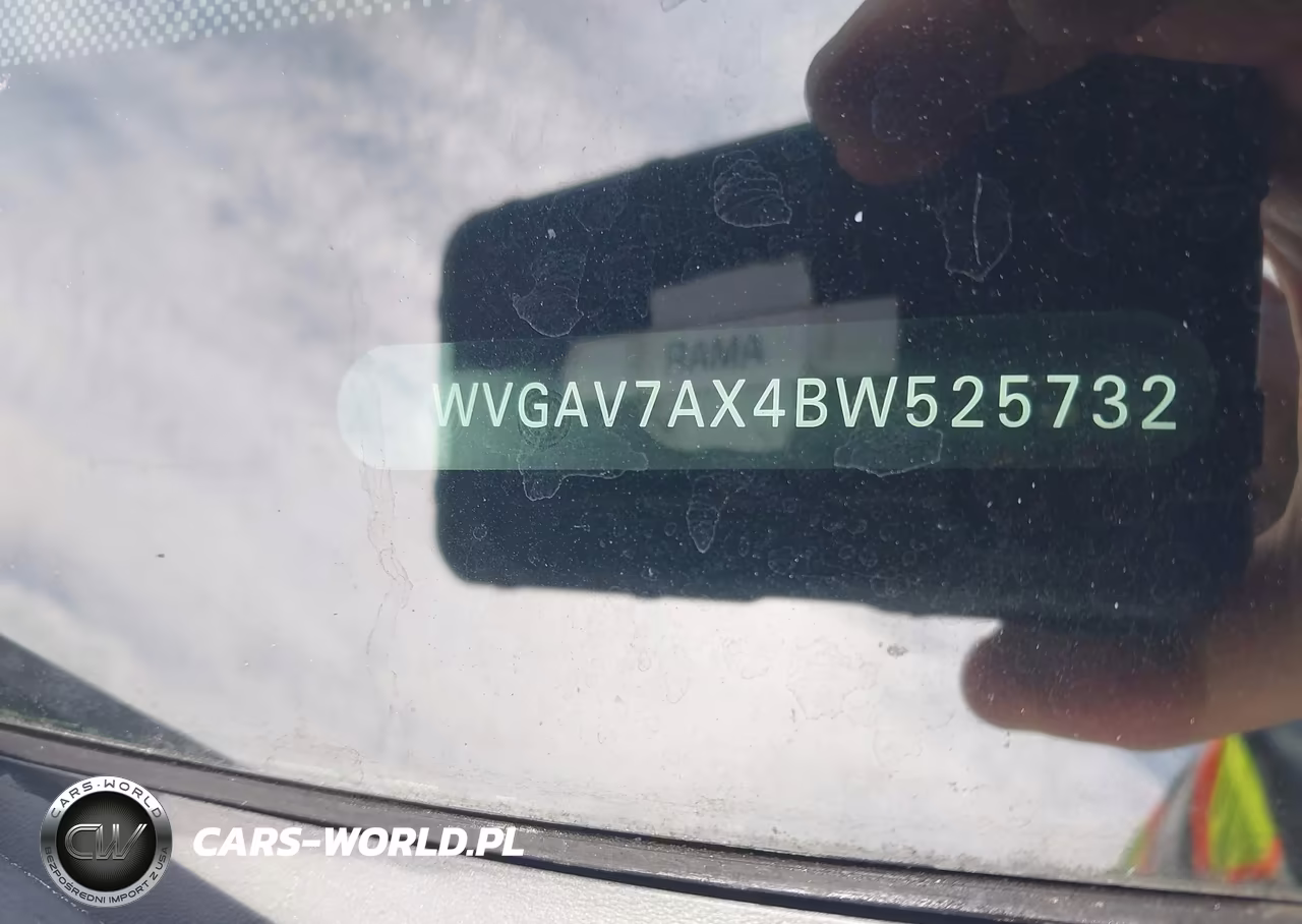 2011 Volkswagen Tiguan S VIN:WVGAV7AX4BW525732 - 12