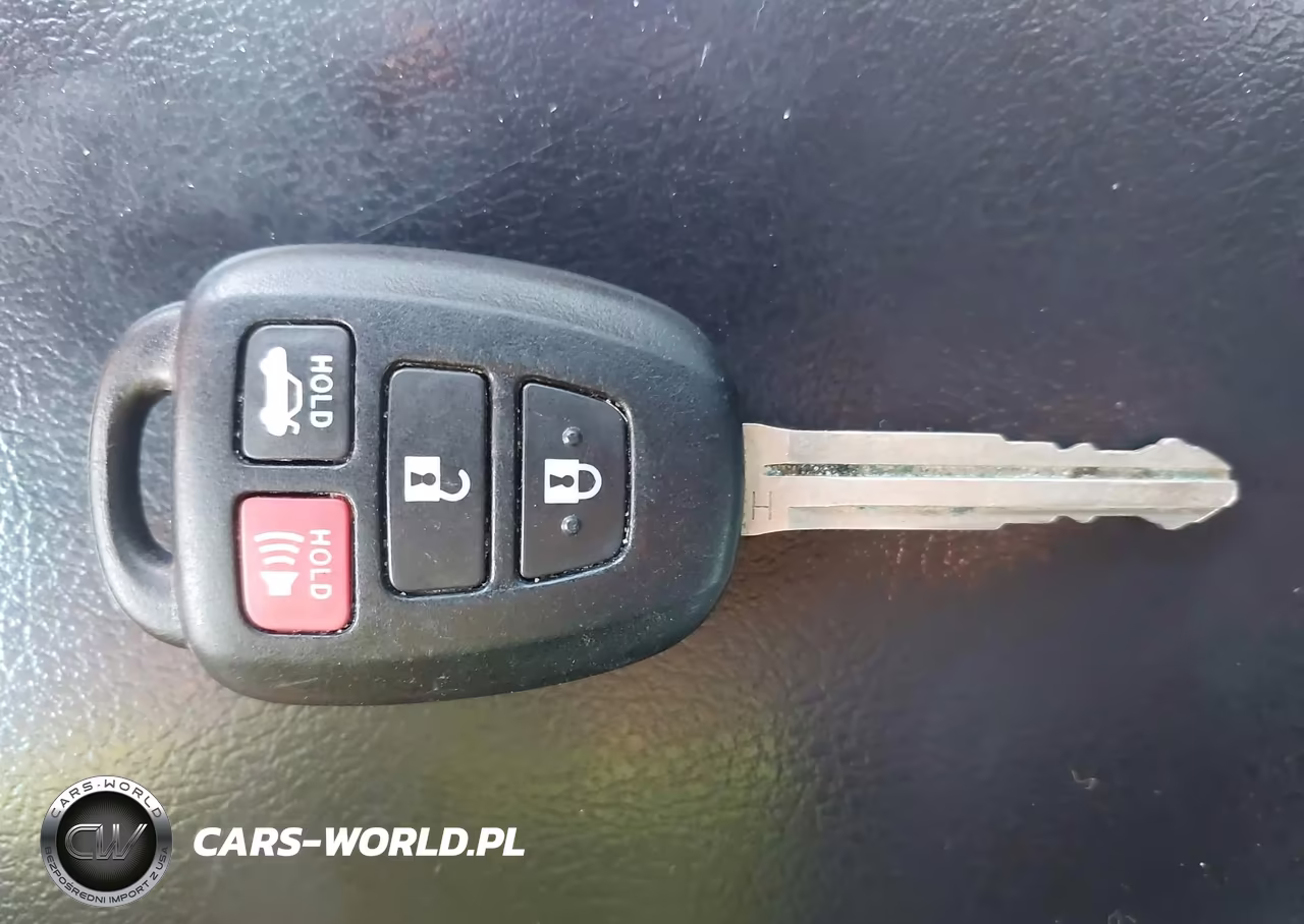 2016 Toyota Camry Le VIN:4T1BF1FK7GU197172 - 11