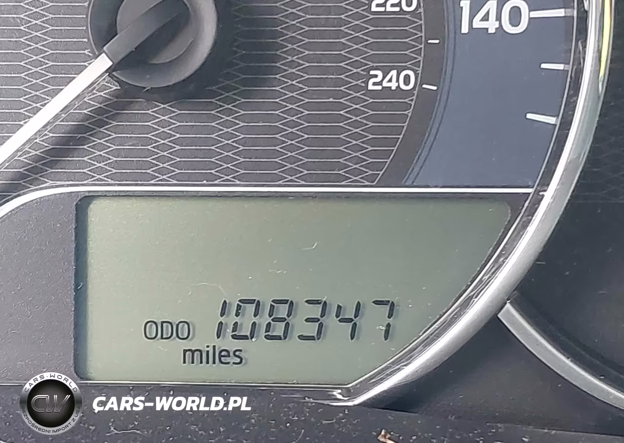 2015 Toyota Corolla Le VIN:2T1BURHE0FC480962 - 14