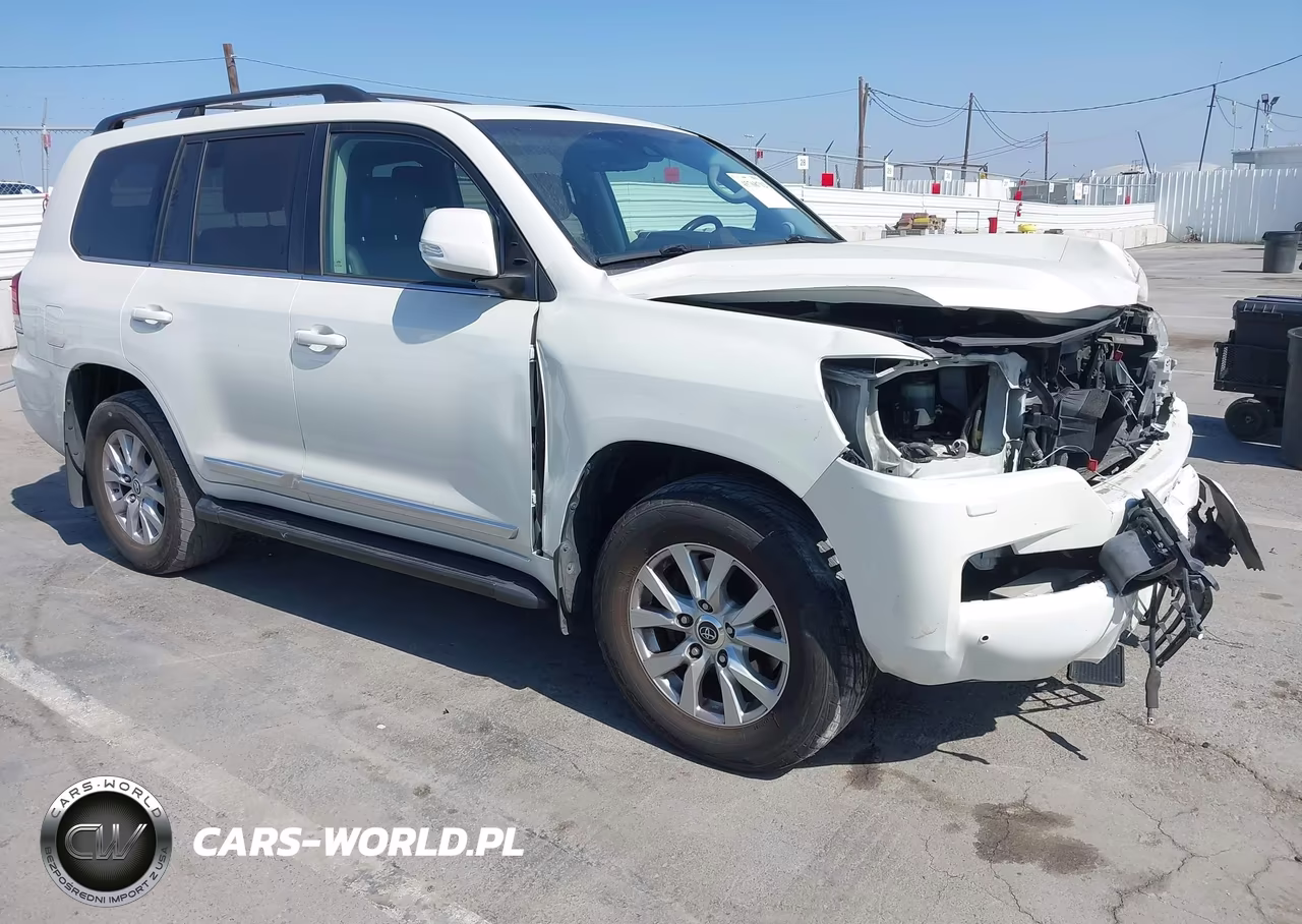 2018 Toyota Land Cruiser V8