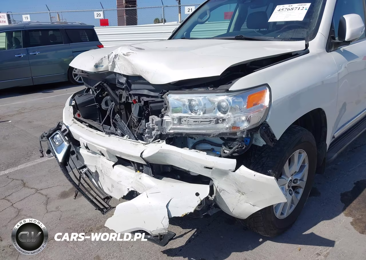 2018 Toyota Land Cruiser V8 VIN:JTMCY7AJ3J4070396 - 14