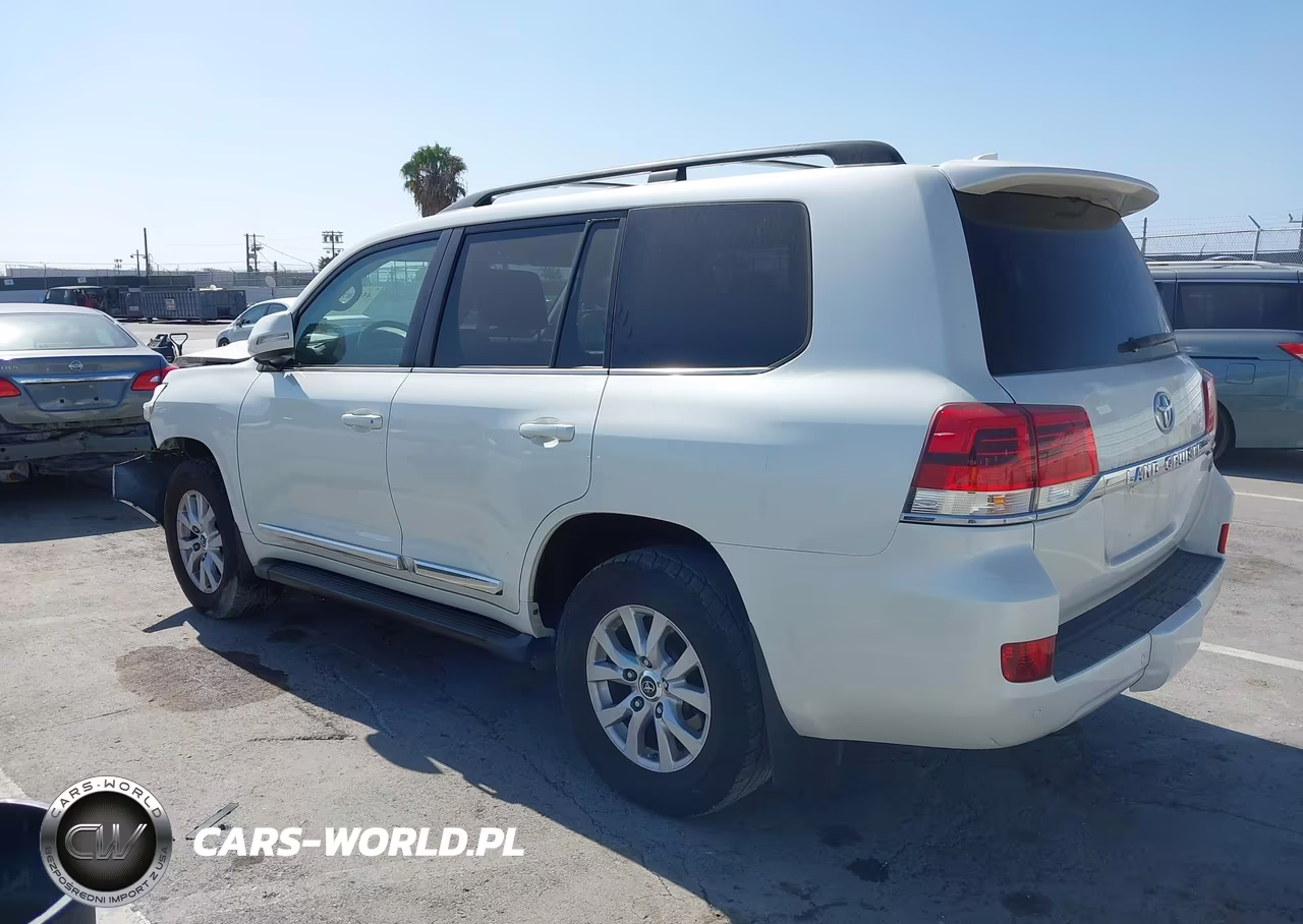 2018 Toyota Land Cruiser V8 VIN:JTMCY7AJ3J4070396 - 3