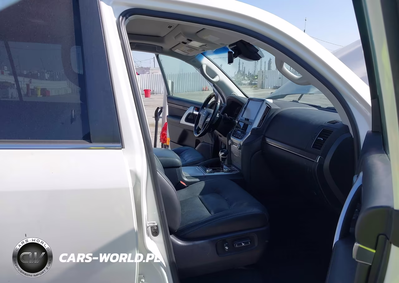 2018 Toyota Land Cruiser V8 VIN:JTMCY7AJ3J4070396 - 5