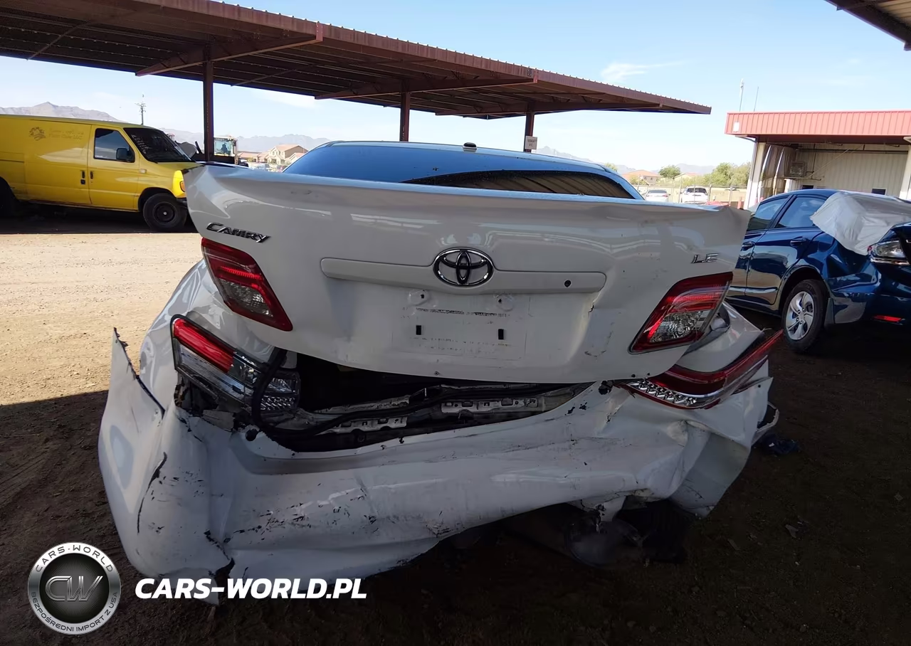 2010 Toyota Camry Le VIN:JTNBF3EK8A3004876 - 17